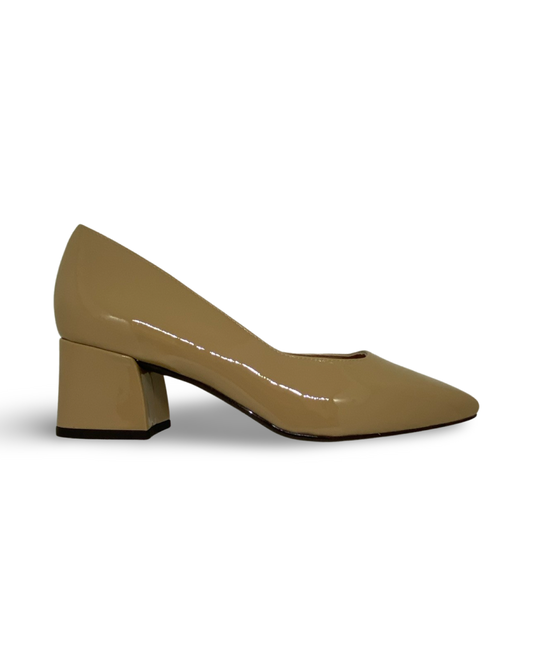 Larise By Unisa (Size 40)
