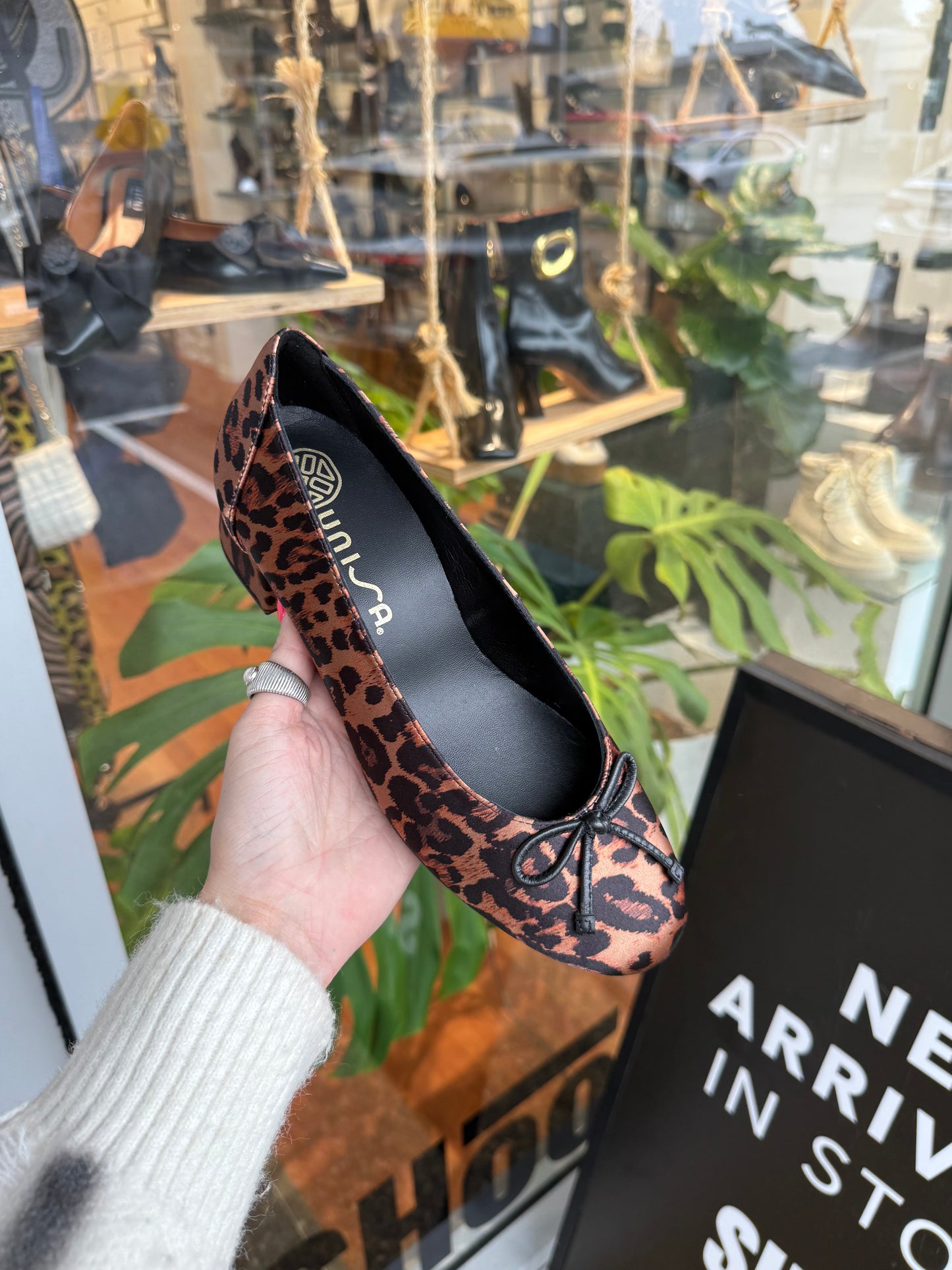 Laseda Pump By unisa - Satin Camel