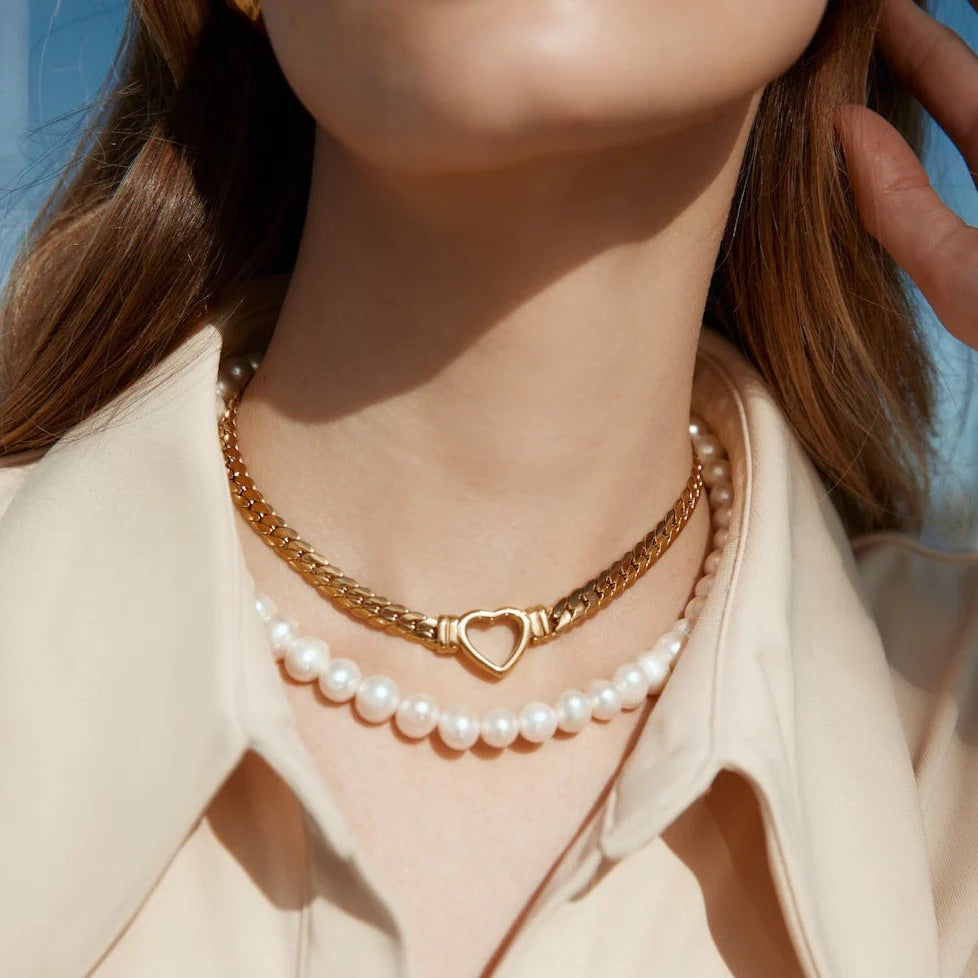 Perla Necklace By Silk and Steel- Pearl/Gold